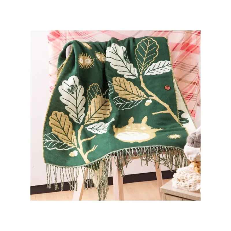 dark_green_stole_oak_leaves__my_neighbor_totoro_0.webp Maison Ghibli Dark Green Stole Oak leaves - My Neighbor Totoro | Outfits