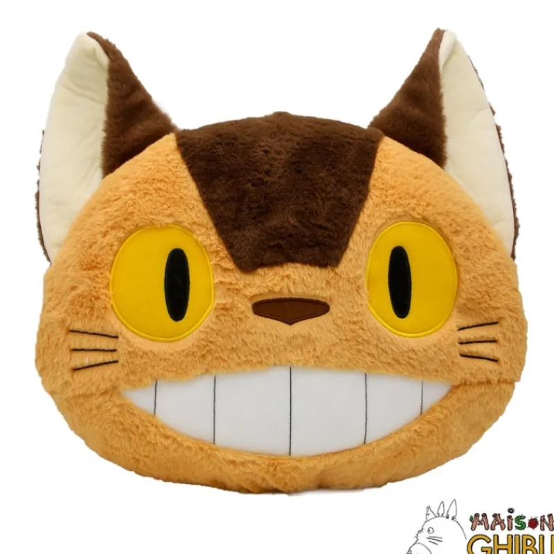 nakayoshi_cushion_catbus__my_neighbor_totoro_1.webp Maison Ghibli Nakayoshi Cushion Catbus - My Neighbor Totoro | Pillow