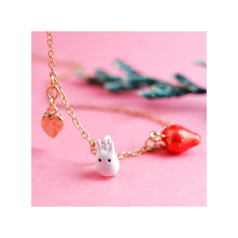 necklace_strawberry_and_white_totoro__my_neighbor_totoro_4.webp Maison Ghibli Necklace Strawberry and White Totoro - My Neighbor Totoro | Jewellery